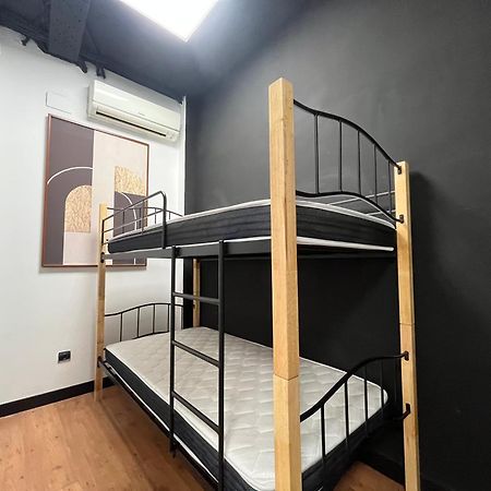 Chic4 Luxury Gran Via Apartment Мадрид Екстериор снимка