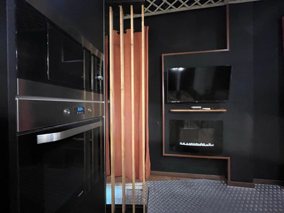 Chic4 Luxury Gran Via Apartment Мадрид Екстериор снимка