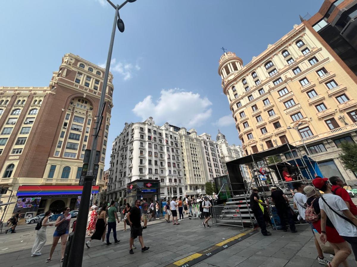 Chic4 Luxury Gran Via Apartment Мадрид Екстериор снимка