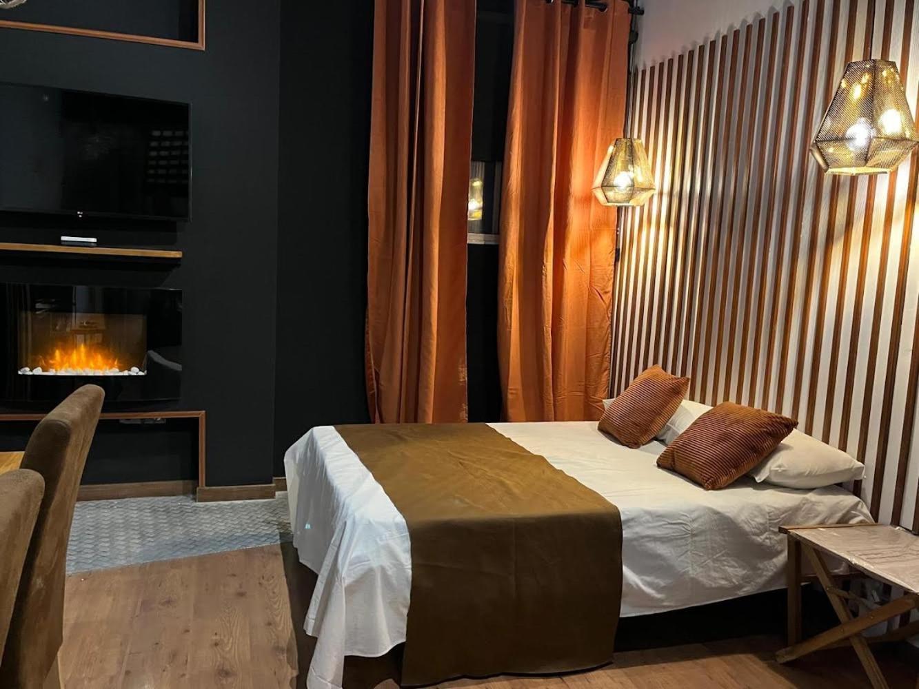 Chic4 Luxury Gran Via Apartment Мадрид Екстериор снимка