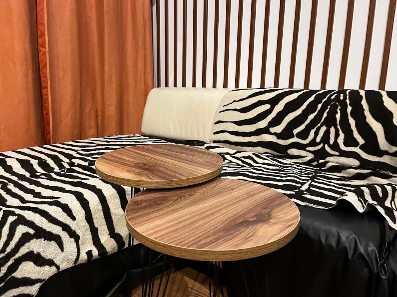 Chic4 Luxury Gran Via Apartment Мадрид Екстериор снимка